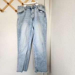 BlankNYC Baxter sz 29 ribcage straight leg whitewash jean. Used great condition